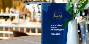Beitragsbild des Blogbeitrags Cocktail World Champion Mario Hofferer präsentiert die neue Cocktailkarte im Hotel Das Sonnreich