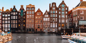 Beitragsbild des Blogbeitrags Amsterdam Reiseführer – Top Sehenswürdigkeiten und Tipps für deine Städtereise