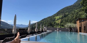 Beitragsbild des Blogbeitrags Hotel-Tipp: Das Alpenschlössel – Quellenhof Luxury Resort