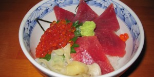 Beitragsbild des Blogbeitrags Tsukiji – Sashimi zum Frühstück 