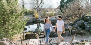 Beitragsbild des Blogbeitrags 7 Styles: Frühlingsoutfit mit Highwaist Jeans und Off Shoulder Bluse mit Streifen