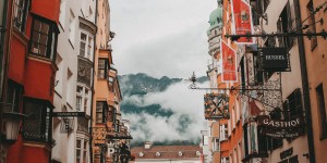 Beitragsbild des Blogbeitrags Innsbruck: Liefer- und Abholservice in Zeiten der Corona-Krise