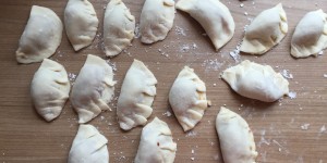 Beitragsbild des Blogbeitrags Mein fliegender Kochlöffel geht auf Reisen! Ab nach Japan um Gyoza zu essen!