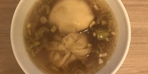 Beitragsbild des Blogbeitrags Aus dem Suppentopf: Wantan-Suppe!