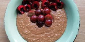 Beitragsbild des Blogbeitrags *Sunday Mornings* Nutella Porridge 