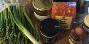 Beitragsbild des Blogbeitrags Endlich Spargelzeit im Machfeld – es gibt einen köstlichen lauwarmen Spargel-Linsensalat mit Feta 