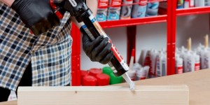 Beitragsbild des Blogbeitrags Montagekleber: Die 5 Must-haves für hochwertige Bauteilverbindungen