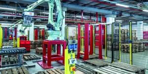 Beitragsbild des Blogbeitrags Modernes High-Tec Logistikzentrum eröffnet: Kundenservice im Fokus