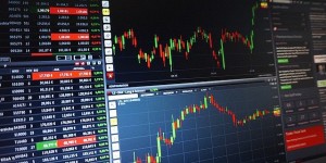 Beitragsbild des Blogbeitrags Flatex Broker: Bis zu 6 kostenfreie iShares ETF-Sparpläne 