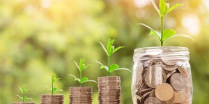 Beitragsbild des Blogbeitrags Österreicher sparen weiter, aber legen auch in Investmentfonds an