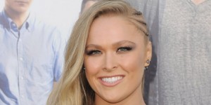 Beitragsbild des Blogbeitrags Xbox Live Sessions: Ronda Rousey to Play Assassin’s Creed Origins on Xbox One X