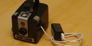 Beitragsbild des Blogbeitrags Converting a Kodak Box Brownie into a digital camera