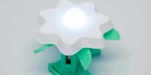 Beitragsbild des Blogbeitrags Weekend Project: Make Your Garden Glow with 3D Printed LED Flowers 
