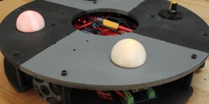 Beitragsbild des Blogbeitrags Arduino-powered omni robot gets an upgrade 