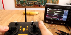 Beitragsbild des Blogbeitrags This DIY radio controller resembles one you’d find on the market 