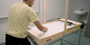 Beitragsbild des Blogbeitrags This air hockey robot never loses