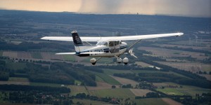 Beitragsbild des Blogbeitrags Gronkh und Dennis Werth heben ab mit dem Microsoft Flight Simulator
