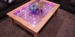 Beitragsbild des Blogbeitrags This LED coffee table reacts to whatevers on top