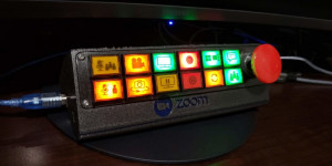 Beitragsbild des Blogbeitrags A pushbutton control panel for your Zoom calls