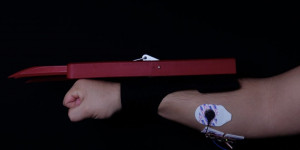 Beitragsbild des Blogbeitrags Channel your inner Wolverine with these 3D-printed, muscle-controlled bionic claws
