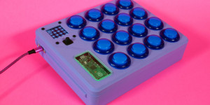 Beitragsbild des Blogbeitrags Make a Raspberry Pi Pico-based Midi Fighter | HackSpace 43
