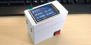 Beitragsbild des Blogbeitrags This DIY power bank can deliver up to 60W and displays info in real-time 