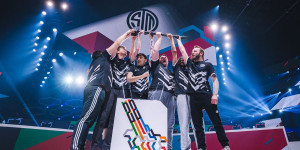 Beitragsbild des Blogbeitrags Six Invitational 2022: TSM FTX neuer Rainbow Six Siege Weltmeister