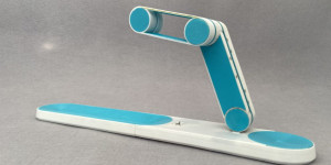 Beitragsbild des Blogbeitrags This insane kinetic clock robot flips itself into position