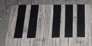 Beitragsbild des Blogbeitrags The Arduipiano is an Arduino-powered floor piano that lets you play music with your feet 