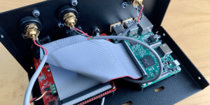 Beitragsbild des Blogbeitrags PecanPi Streamer review: high-end audio driven by Raspberry Pi 3B