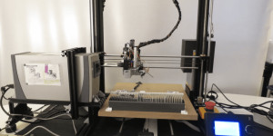Beitragsbild des Blogbeitrags This robotic system automatically scans film slides on its own