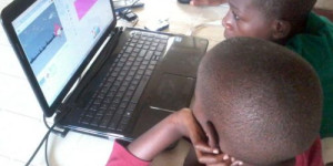 Beitragsbild des Blogbeitrags Why we translate our free online projects for young people to learn coding