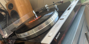 Beitragsbild des Blogbeitrags Reviving a classic Sony PS-X75 record player with Arduino 