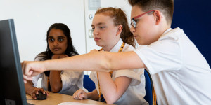 Beitragsbild des Blogbeitrags Girls sense of belonging in the Computing classroom: Study results