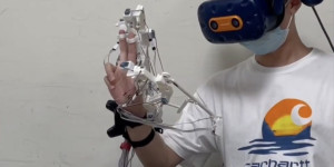 Beitragsbild des Blogbeitrags This strange exoskeleton glove enables VR force feedback 