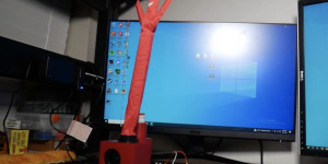Beitragsbild des Blogbeitrags Celebrate good grades with this Arduino-powered robot