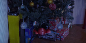 Beitragsbild des Blogbeitrags This Nicla Vision-powered ornament covertly spies on the presents below