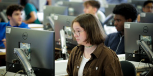 Beitragsbild des Blogbeitrags Insights into students attitudes to using AI tools in programming education