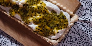 Beitragsbild des Blogbeitrags ricotta-tarte mit passionsfrucht