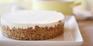 Beitragsbild des Blogbeitrags birnen-cheesecake mit soja-karamell von gastprinzessin conny