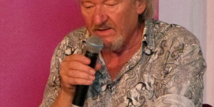 Beitragsbild des Blogbeitrags Theweleit: Der normale Mann – das ist der potentielle Faschist