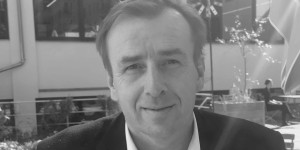 Beitragsbild des Blogbeitrags Klatschen ist zu wenig: Pflege ist Schwer(st)arbeit