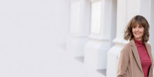 Beitragsbild des Blogbeitrags Verena Altenberger im ICH Kraft Gespräch 