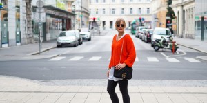 Beitragsbild des Blogbeitrags Lookbook – Herbstfavoriten – oranger Pullover 