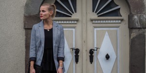 Beitragsbild des Blogbeitrags Vom Bürolook zum Weihnachtsoutfit