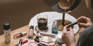 Beitragsbild des Blogbeitrags Beauty | Meine tägliche Make-Up Routine 