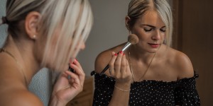 Beitragsbild des Blogbeitrags Beauty | Tipps für die richtige Gesichtspflege im Sommer 