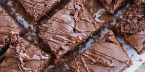 Beitragsbild des Blogbeitrags Cook | Brownies extra schokoladig und super einfach 