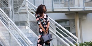 Beitragsbild des Blogbeitrags BLOGPARADE: 7 Styles with – Leather and Floral Print Jumpsuit Outfit 