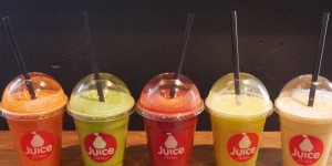 Beitragsbild des Blogbeitrags Mit diesen 5 Juices kommst du perfekt durch den Frühling 
